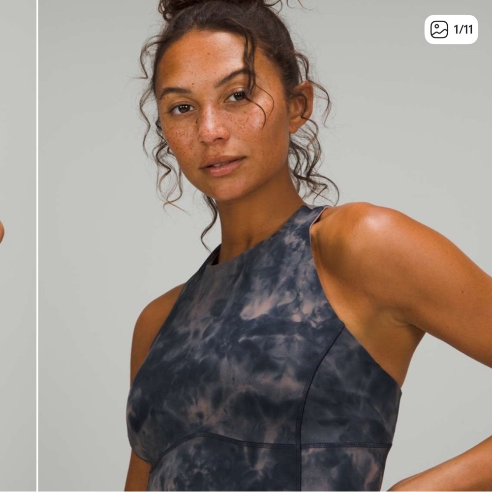 Lululemon • Key To Balance Tank Top • Sz 4 • Diamond Dye Lunar Rock True Navy